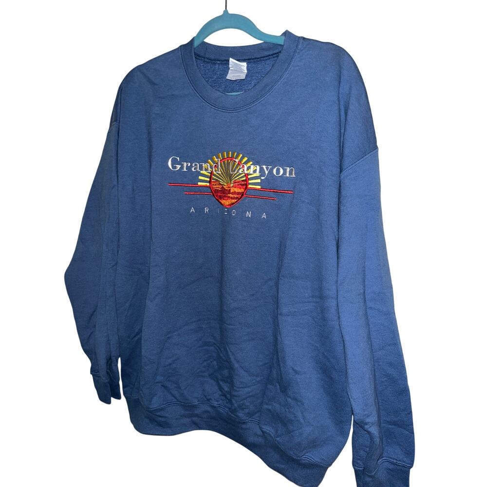 Vintage-Inspired Embroidered Grand Canyon Sweatshirt